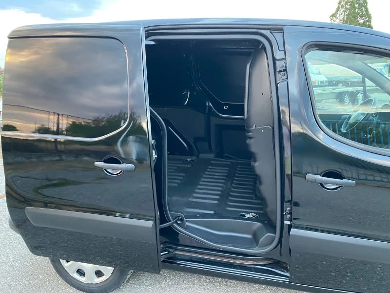 Peugeot Partner 1.6HDI, снимка 7 - Автомобили и джипове - 51704311