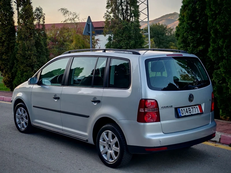 VW Touran 1.9TDI(90)* 6-СКОРОСТИ* FACELIFT* НОВ ВНОС* , снимка 4 - Автомобили и джипове - 52099781