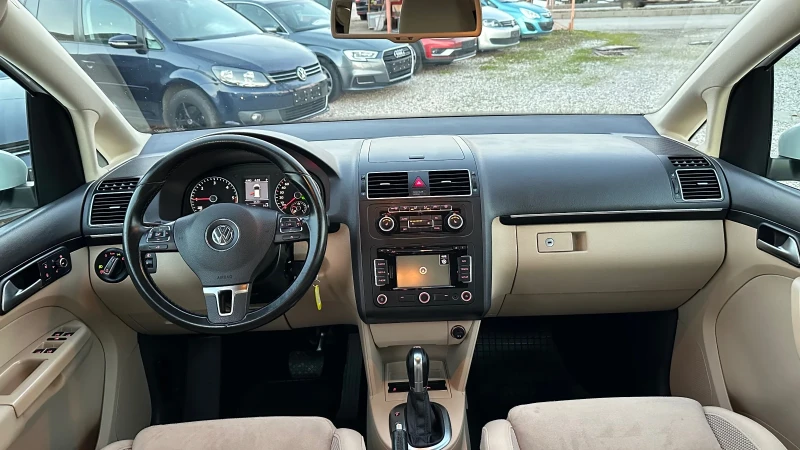 VW Touran 2.0TDI Highline, снимка 7 - Автомобили и джипове - 52753436