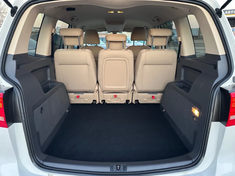 VW Touran 2.0TDI Highline, снимка 5 - Автомобили и джипове - 52753436