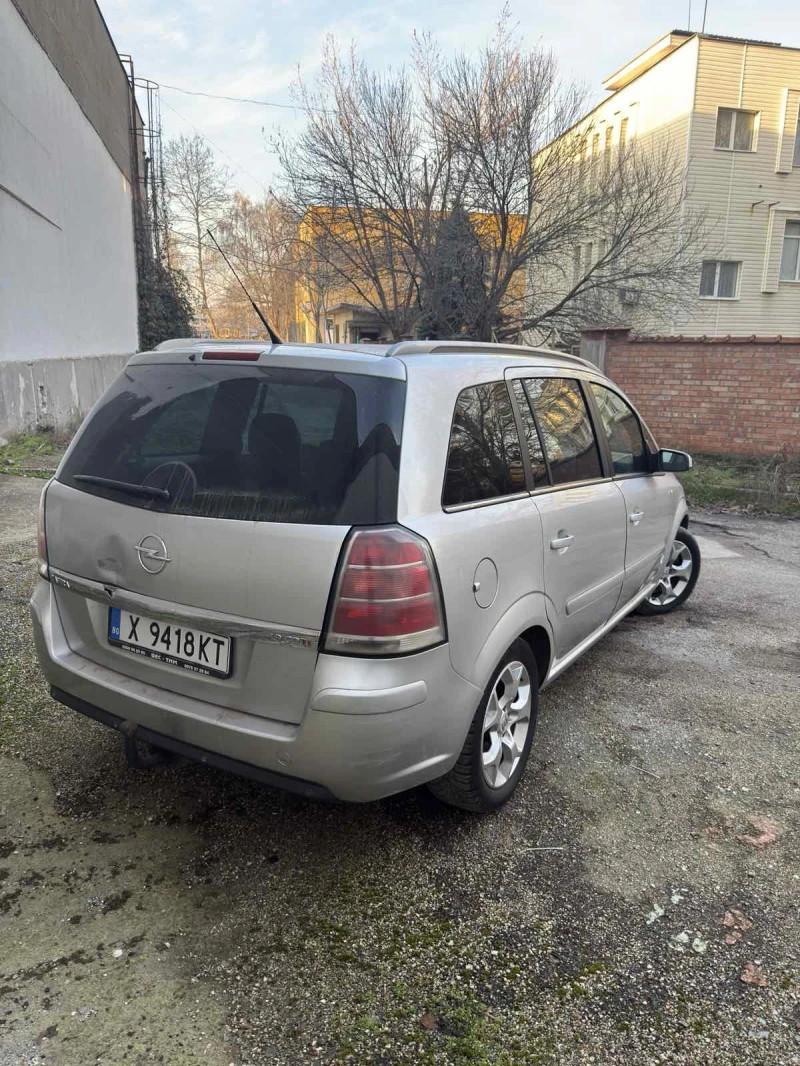 Opel Zafira B, снимка 3 - Автомобили и джипове - 52830782