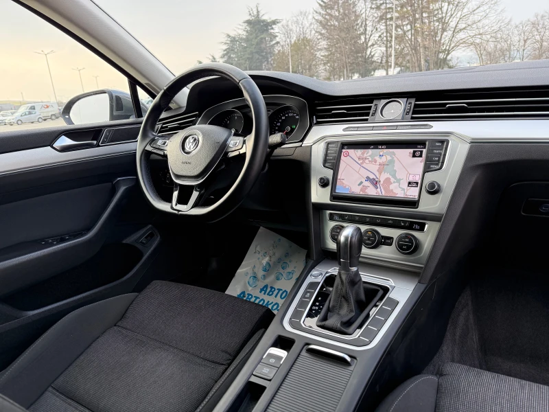 VW Passat 2.0/Hi-Line/Distronic/150p.s/LED/Xenon/Navi/Масаж, снимка 11 - Автомобили и джипове - 53385355