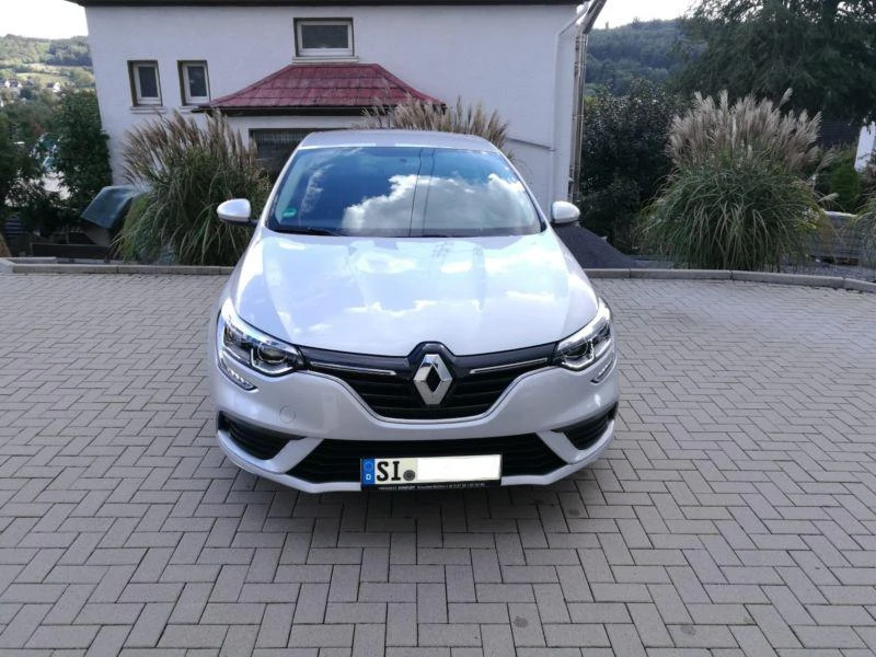 Renault Megane Grand Cupe 1.5DCI НА ЧАСТИ, снимка 3 - Автомобили и джипове - 23360070