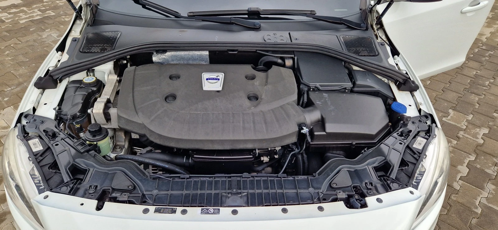 Volvo V60 2.0 D3 138k.c | Mobile.bg — изображение 15