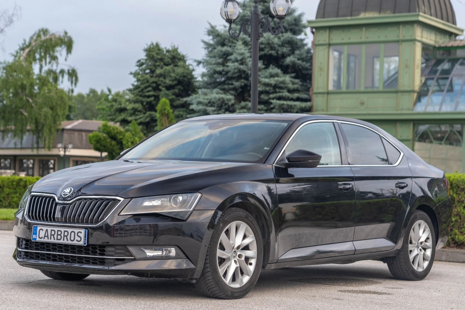 Skoda Superb 2.0 TDI 190кс. DSG 7 Keyless Distronic Leasing - изображение 3