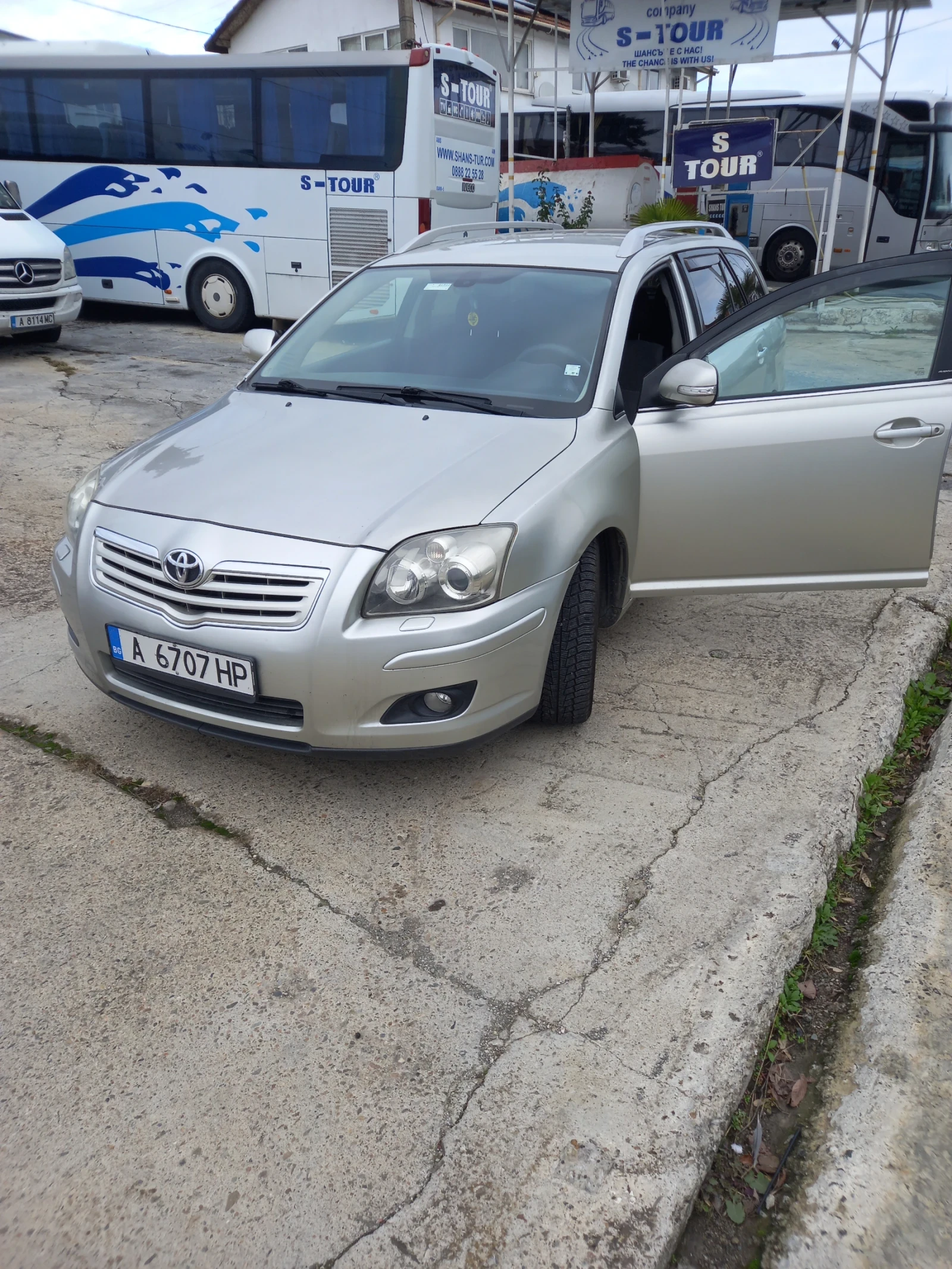 Toyota Avensis 2, 2 D4D  - изображение 3