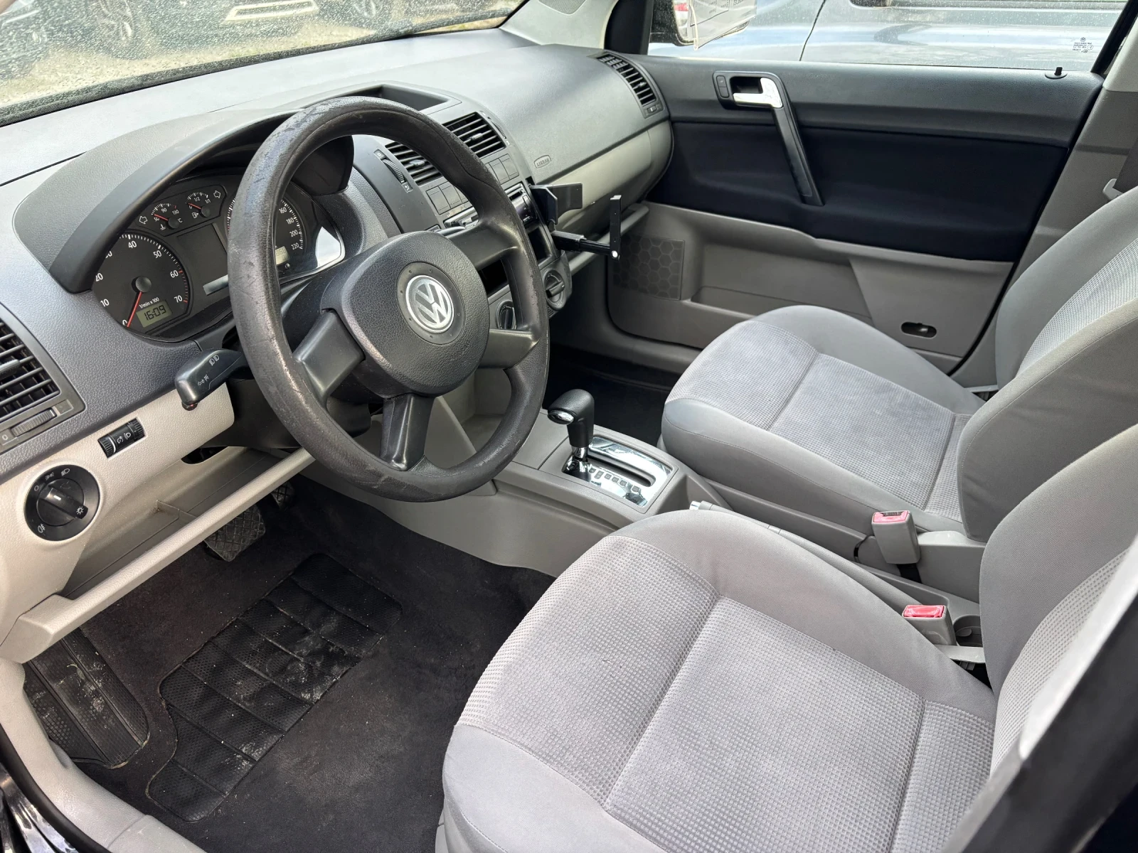 VW Polo 1.4 MPI - изображение 9