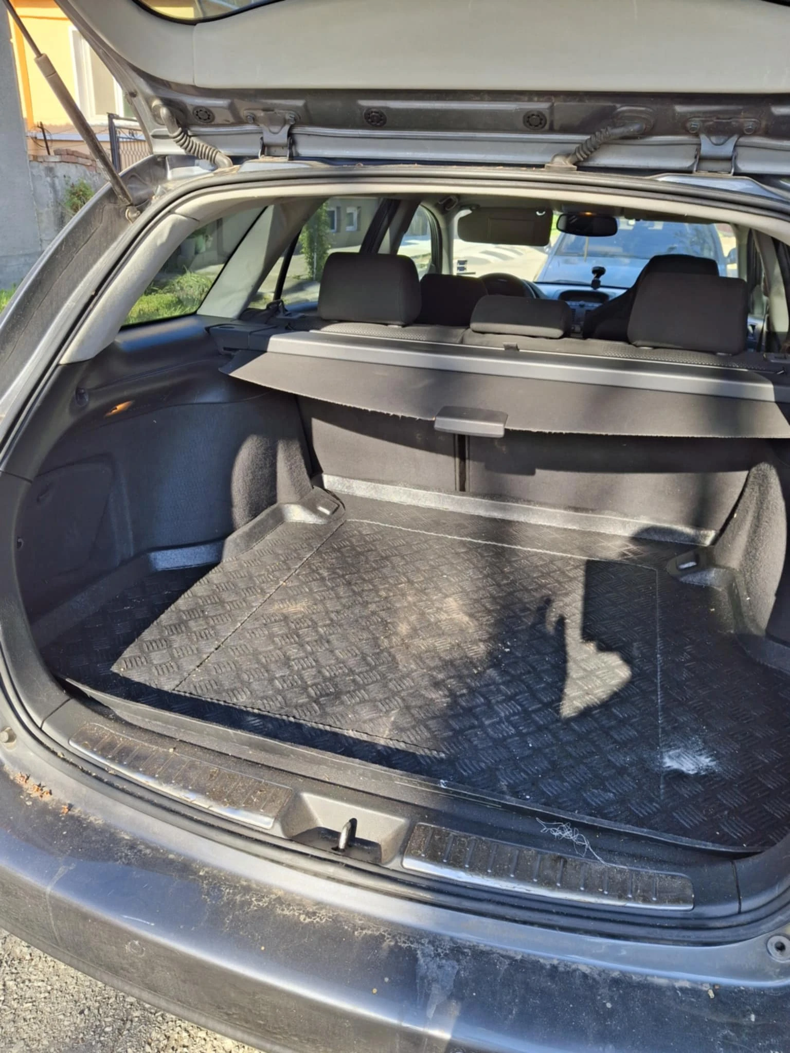 Toyota Avensis  - изображение 4