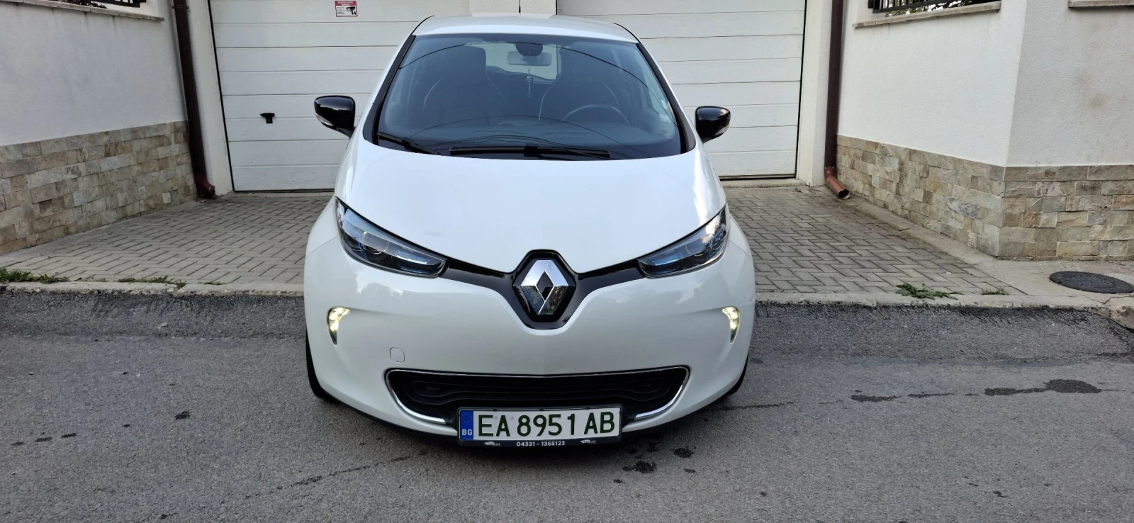 Renault Zoe Intens собствена батерия 90%SOH - изображение 2