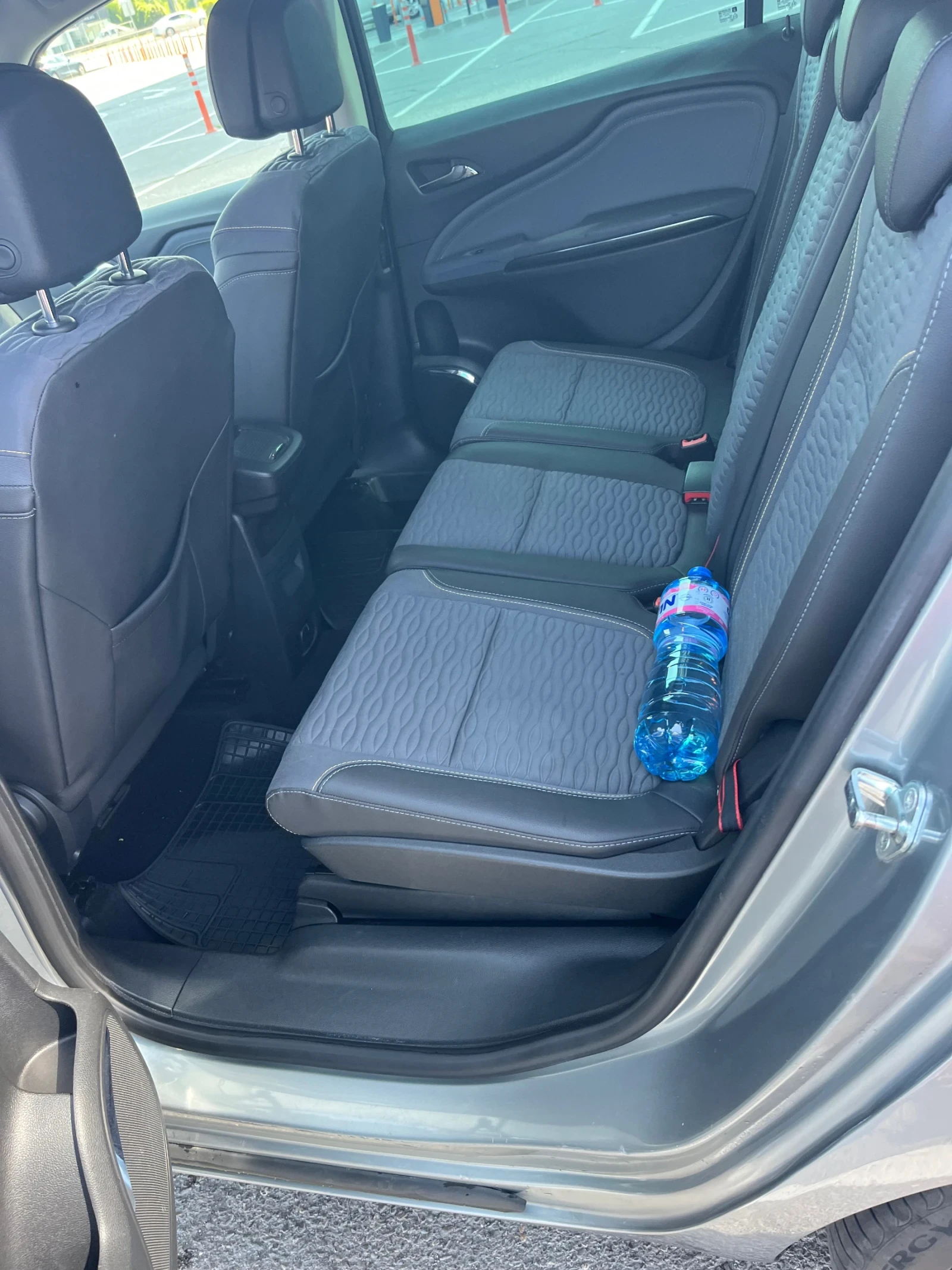 Opel Zafira 2.0 Дизел 6+ 1 ТOURER - изображение 10