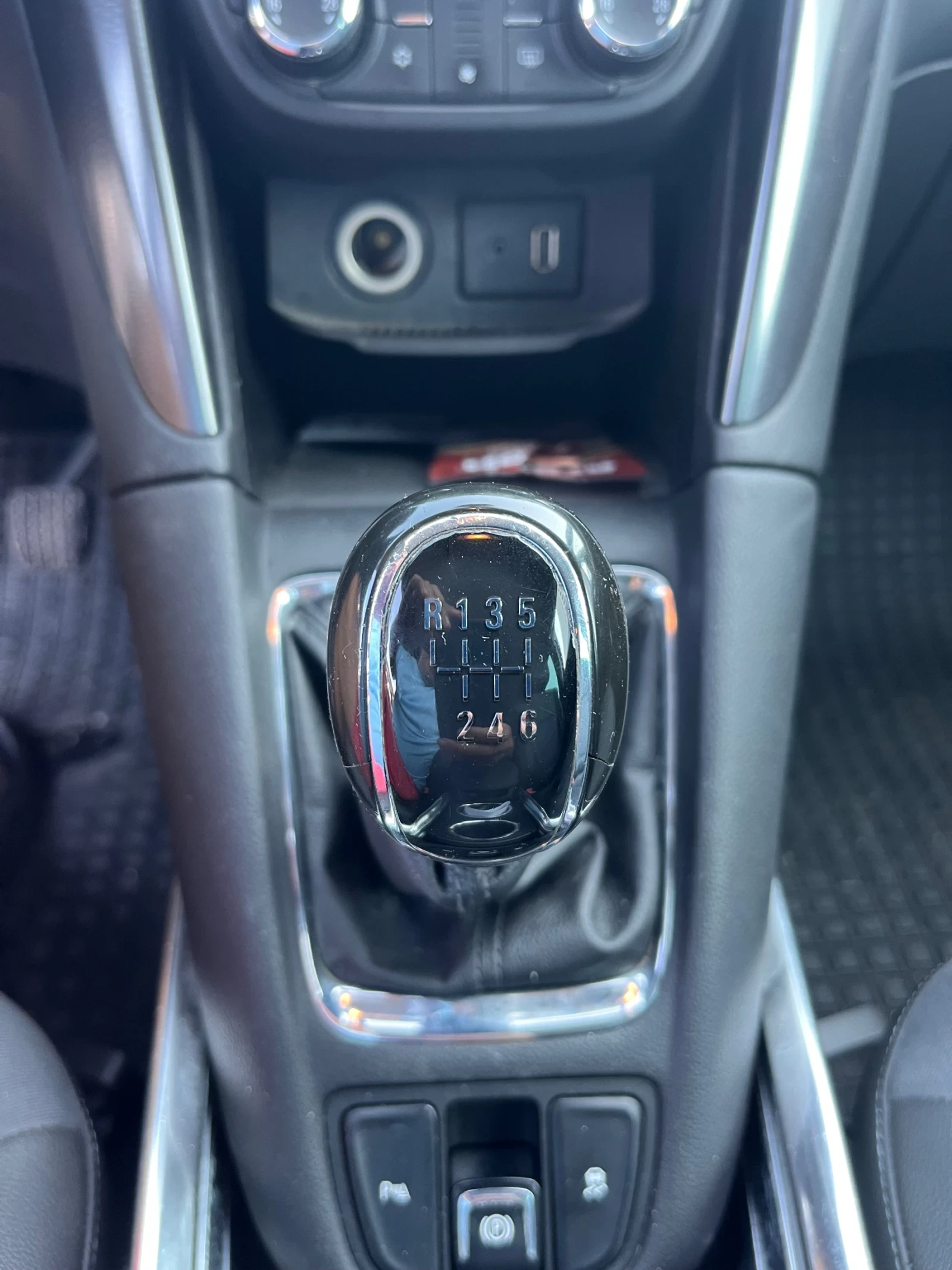 Opel Zafira 2.0 Дизел 6+ 1 ТOURER - изображение 8