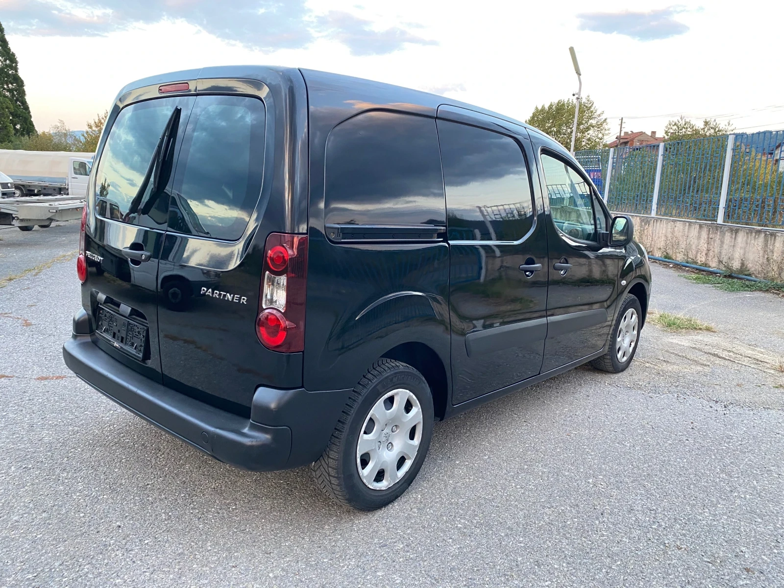 Peugeot Partner 1.6HDI - изображение 4