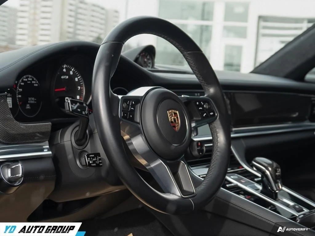 Porsche Panamera  GTS * CARFAX * БЕЗ ПЪРВОНАЧАЛНА ВНОСКА - изображение 6