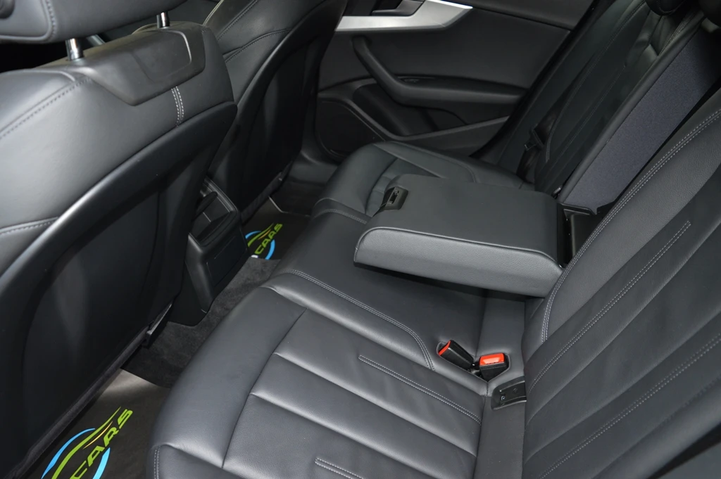 Audi A4 3.0TDi 272PS 4X4 ШВЕЙЦАРИЯ РЕАЛНИ КМ - изображение 9