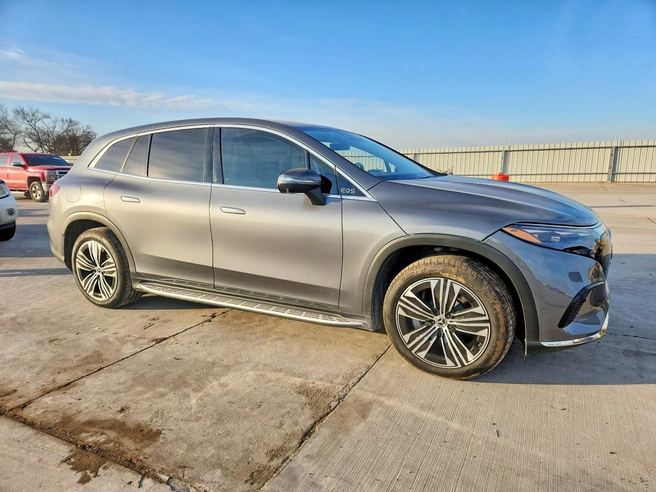 Mercedes-Benz EQS Suv 450+ , снимка 4 - Автомобили и джипове - 54072573