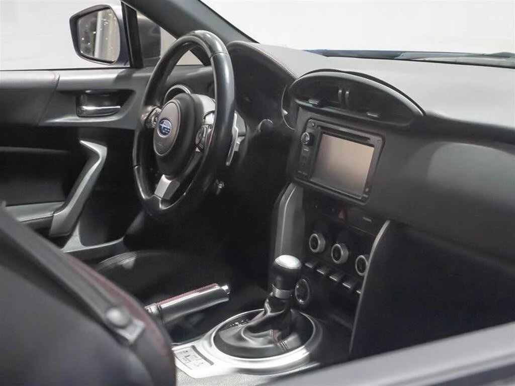 Subaru BRZ Sport Tech* ПОДГРЕВ* KEYLESS* КРАЙНА ЦЕНА* , снимка 9 - Автомобили и джипове - 54193556