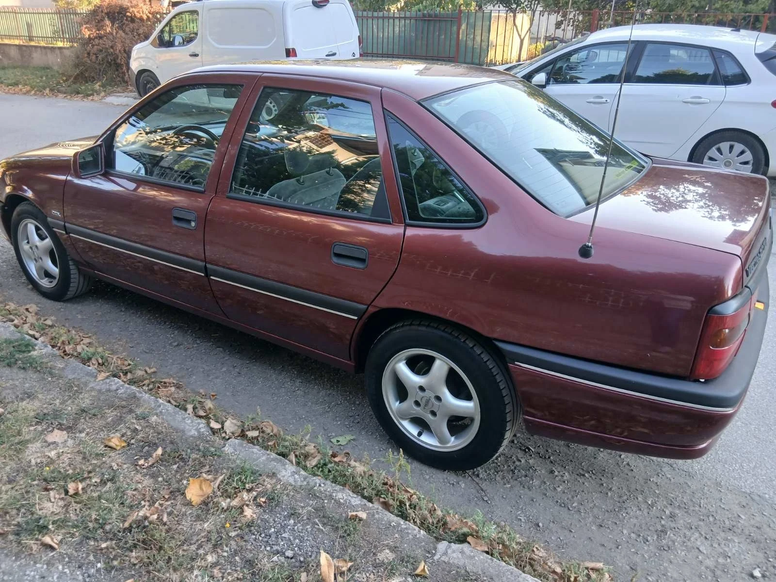 Opel Vectra 2.0i * АВТОМАТИК* , снимка 2 - Автомобили и джипове - 54248612