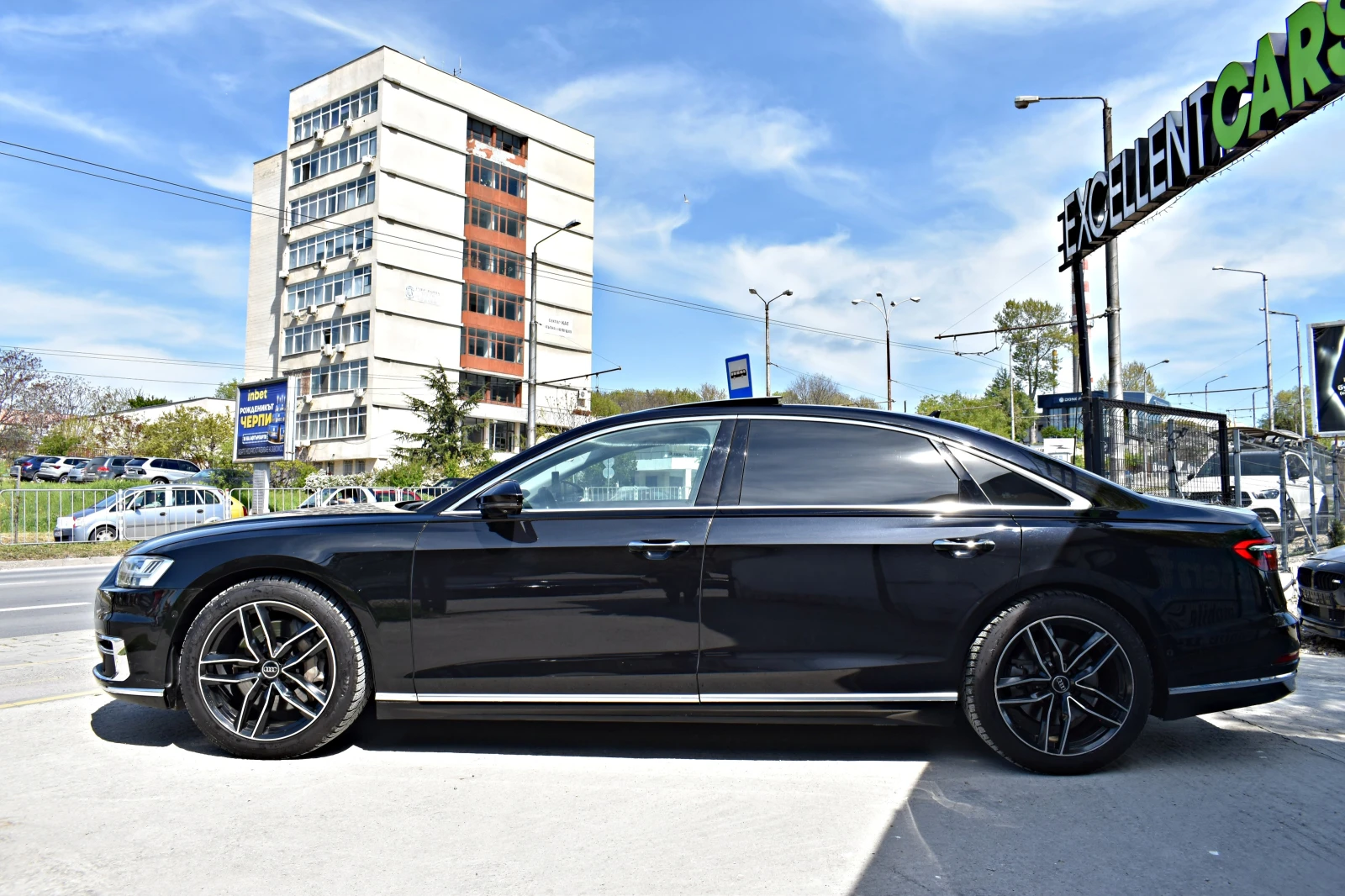 Audi A8 LONG* 3TV* BANG* ОБДУХ* Хладилник* FULL-MAX, снимка 2 - Автомобили и джипове - 54482656