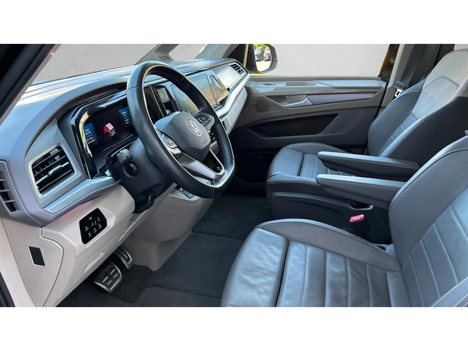 VW Multivan Месечна вноска от 749  , снимка 12 - Автомобили и джипове - 54751906