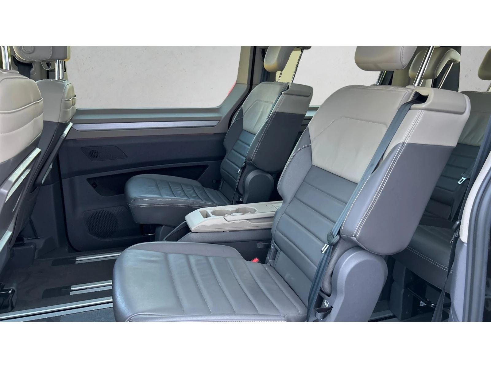 VW Multivan Месечна вноска от 749  , снимка 11 - Автомобили и джипове - 54751906