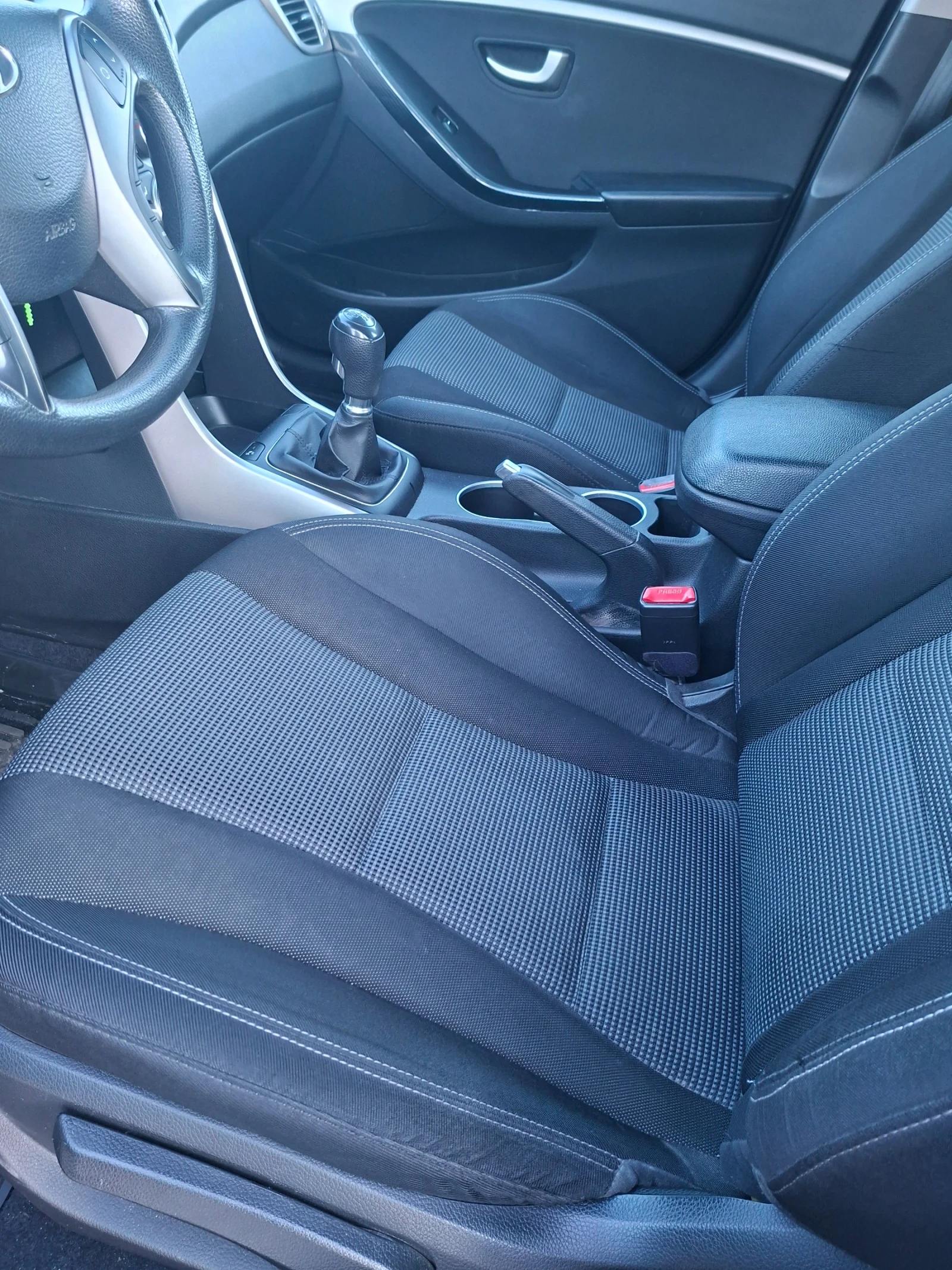 Hyundai I30, снимка 10 - Автомобили и джипове - 54825468