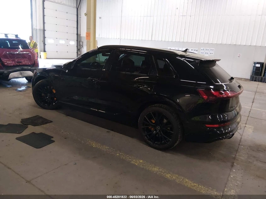 Audi E-Tron Premiumwe, снимка 3 - Автомобили и джипове - 55004146