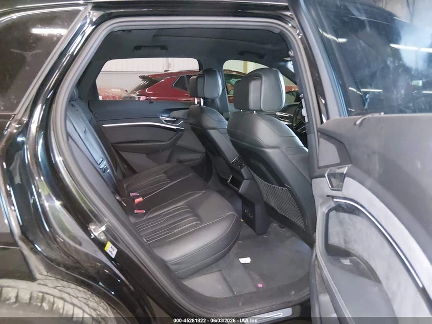 Audi E-Tron Premiumwe, снимка 8 - Автомобили и джипове - 55004146