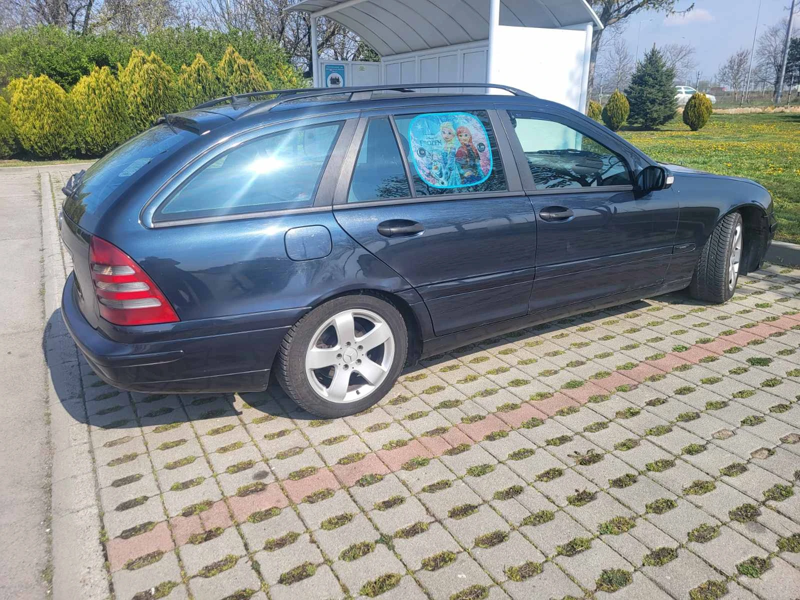Mercedes-Benz C 220, снимка 2 - Автомобили и джипове - 55660577