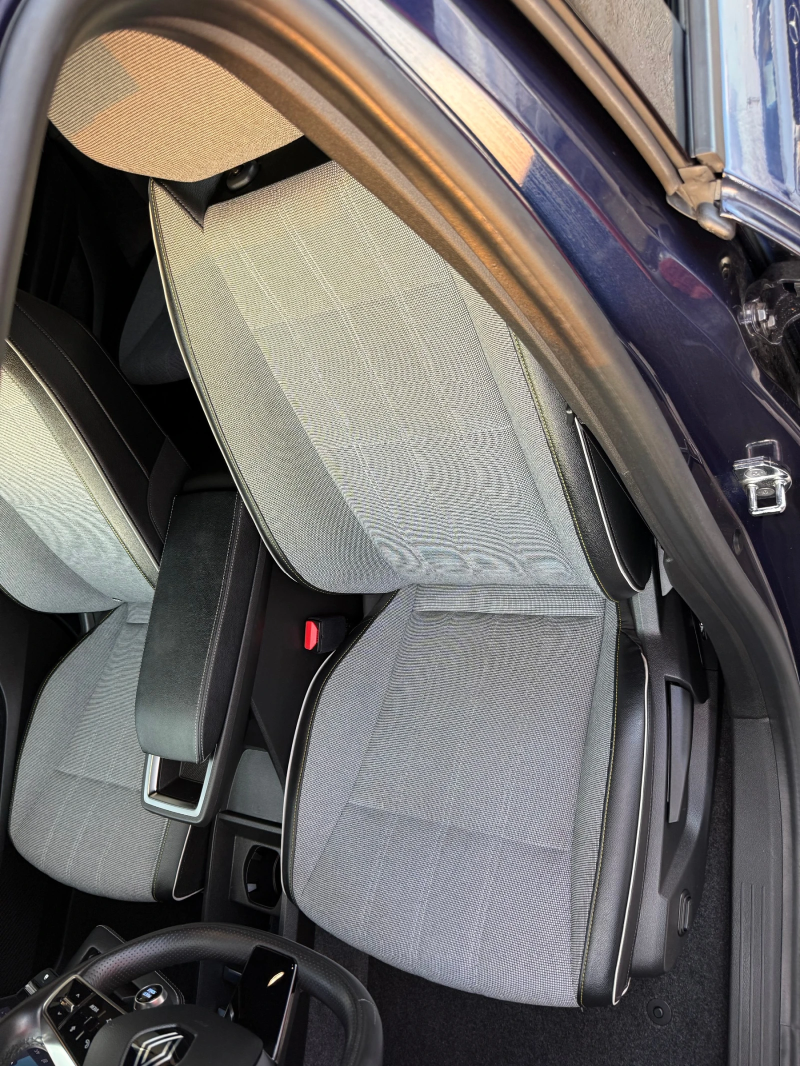 Renault Megane E-tech EV60, снимка 9 - Автомобили и джипове - 55823228