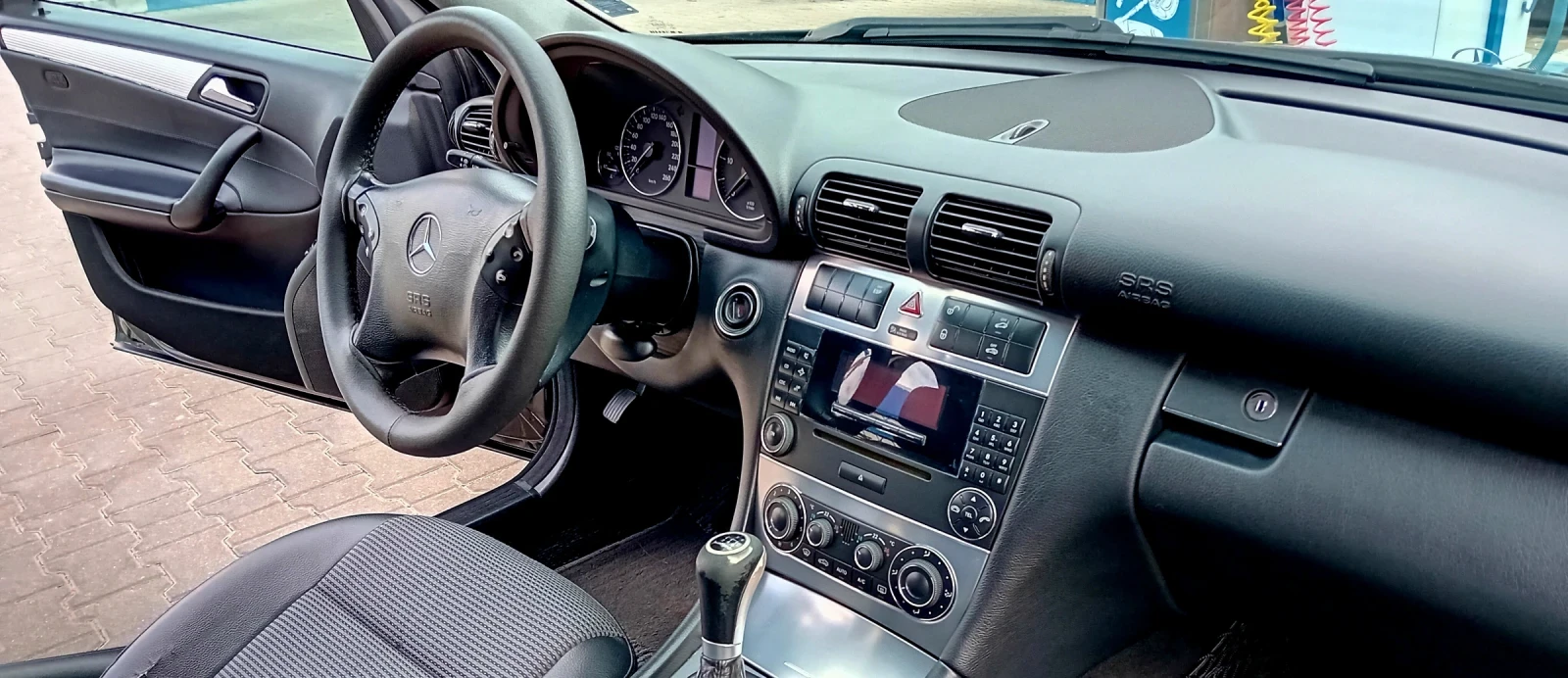 Mercedes-Benz C 200 CDI, снимка 9 - Автомобили и джипове - 56184641