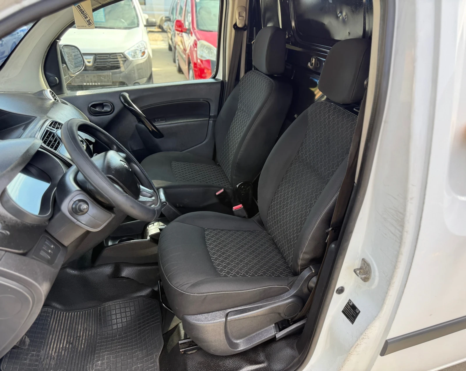 Renault Kangoo Face, снимка 10 - Автомобили и джипове - 56534614