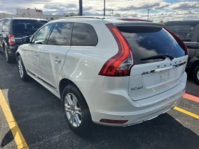 Volvo XC60 4x4* 2.5T* Keyless* Подгреви* М.точка* Пано* , снимка 5