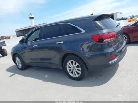 ������ Kia Sorento