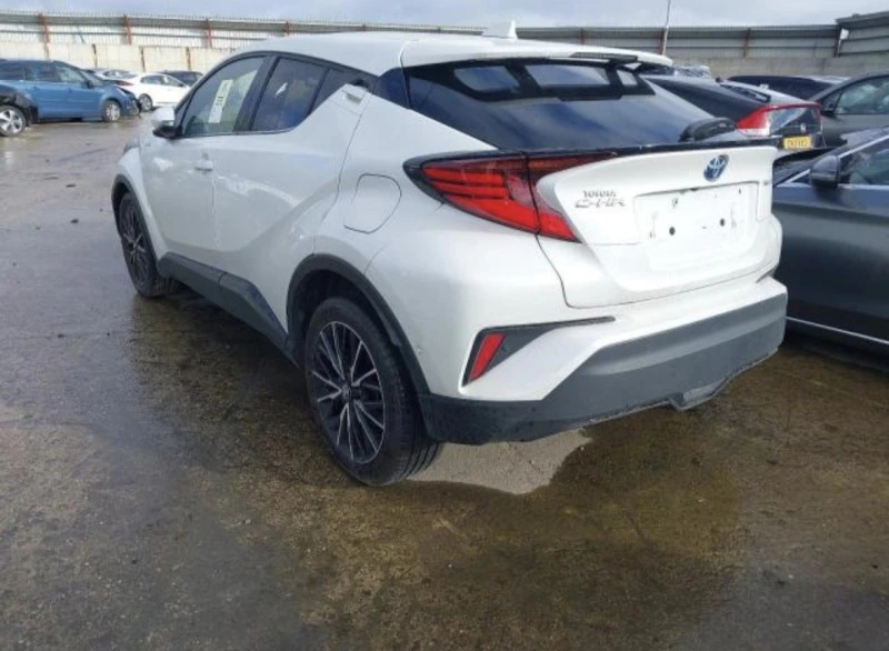 Toyota C-HR 2.0 Hybrid, снимка 3 - Автомобили и джипове - 45888791