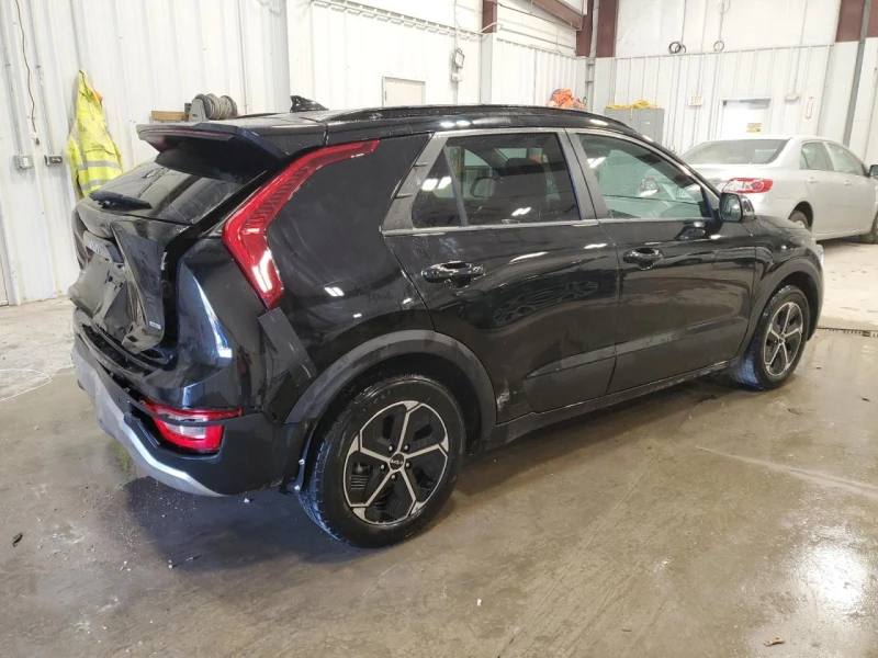 Kia Niro, снимка 3 - Автомобили и джипове - 47527189