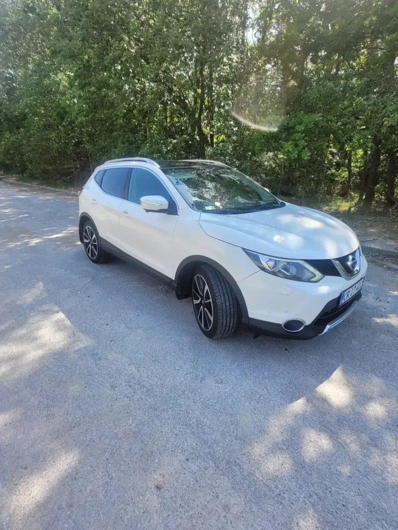 Nissan Qashqai, снимка 8 - Автомобили и джипове - 47565428