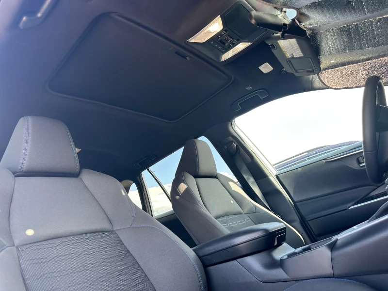 Toyota Rav4 2.5 Hybrid SE AWD, снимка 16 - Автомобили и джипове - 51017673