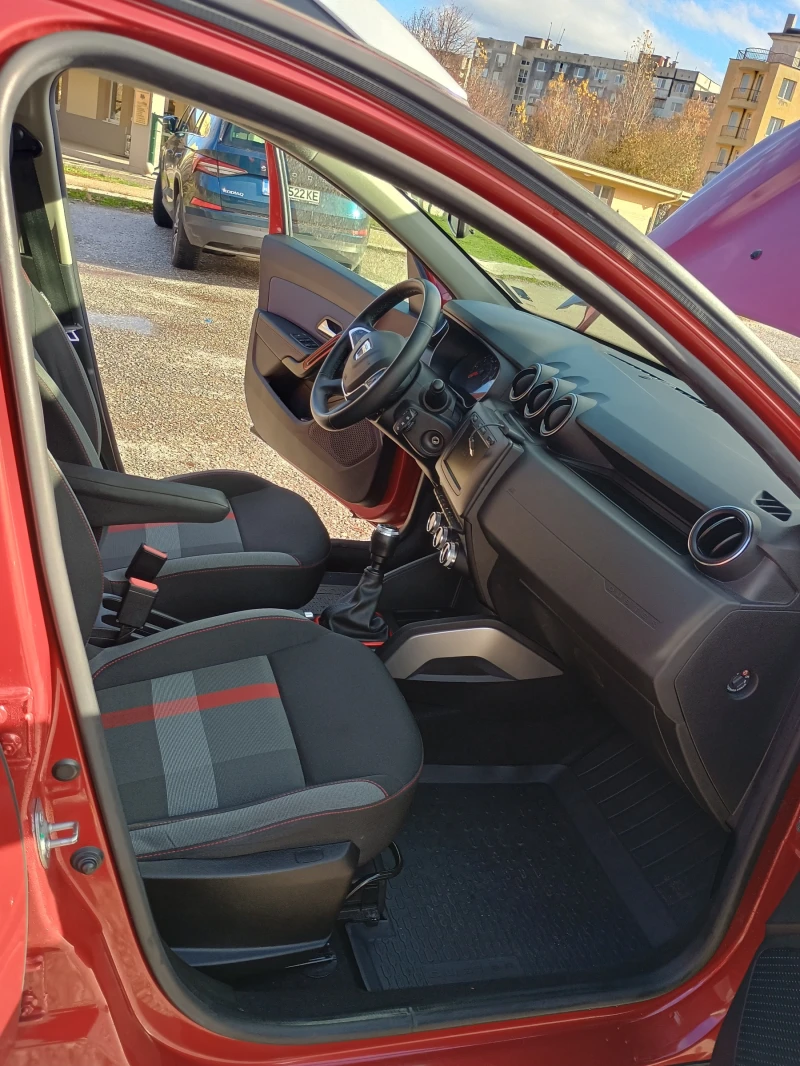 Dacia Duster Red Line, снимка 11 - Автомобили и джипове - 52515030