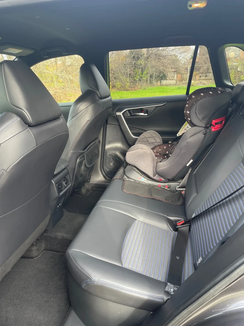 Toyota Rav4, снимка 14 - Автомобили и джипове - 52704982