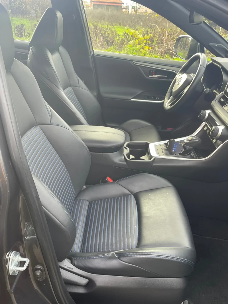 Toyota Rav4, снимка 12 - Автомобили и джипове - 52704982