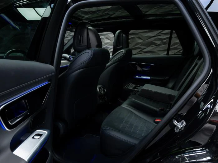 Mercedes-Benz GLC 300DE* 4MATIC* AMG-LINE* PANO* 360CAM* HUD* ПОДГРЕ, снимка 9 - Автомобили и джипове - 56194092