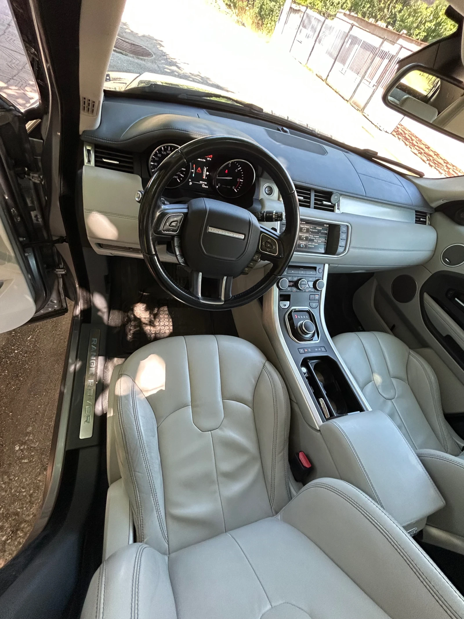 Land Rover Range Rover Evoque 2.2D4x4 - изображение 8