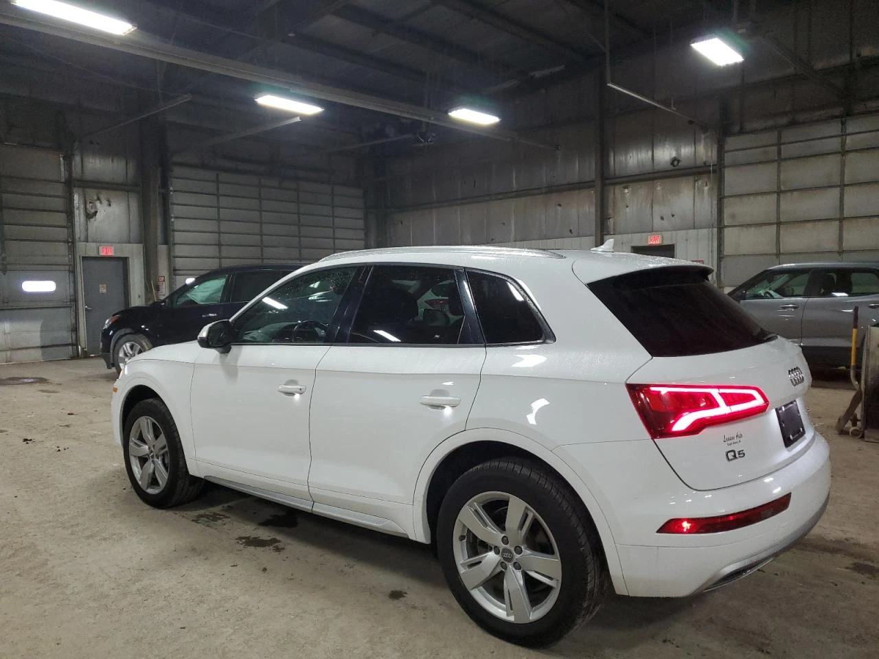 Audi Q5 PREMIUM QUATTRO - изображение 2