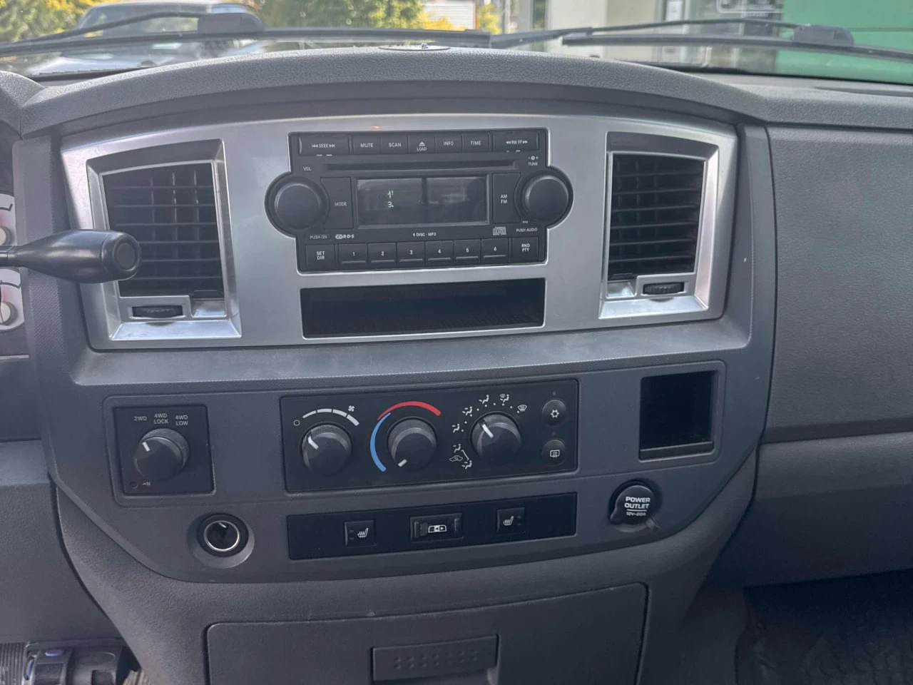 Dodge RAM 1500 CARFAX* АВТОФИНАНСИРАНЕ* БЕЗ ПЪРВОНАЧАЛНА ВНОСКА*  - изображение 8