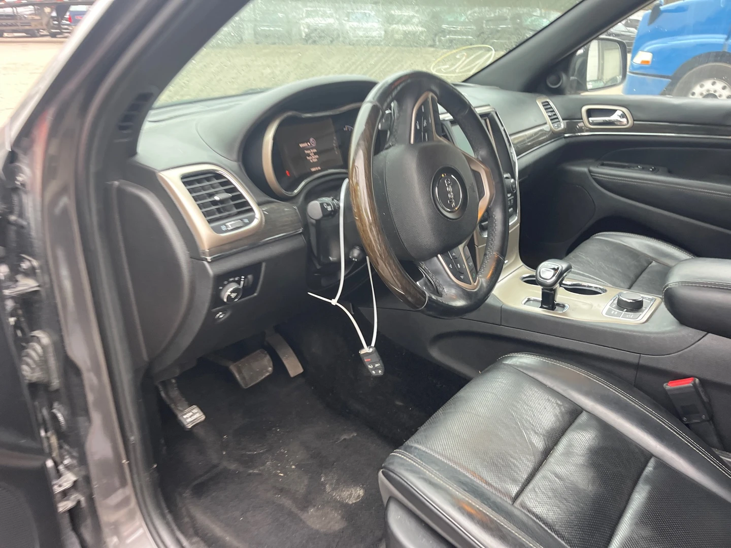 Jeep Grand cherokee 5.7HEMI| OVERLAND| FACE| ФИКСИРАНА ЦЕНА !, снимка 11 - Автомобили и джипове - 53754731