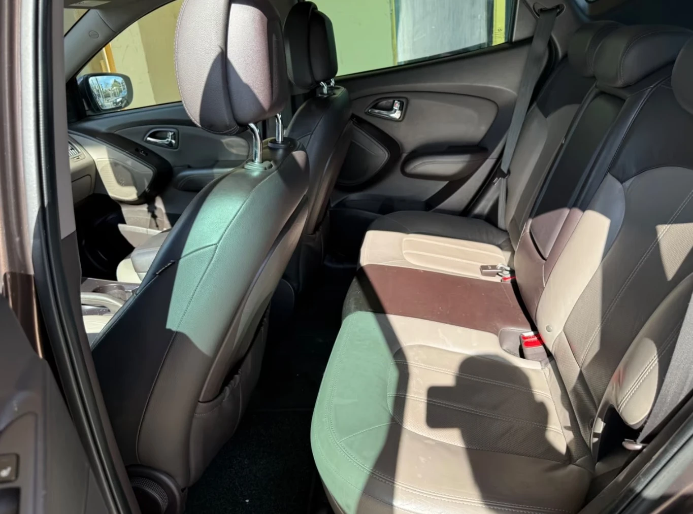 Hyundai IX35 Premium AWD , снимка 8 - Автомобили и джипове - 54111865