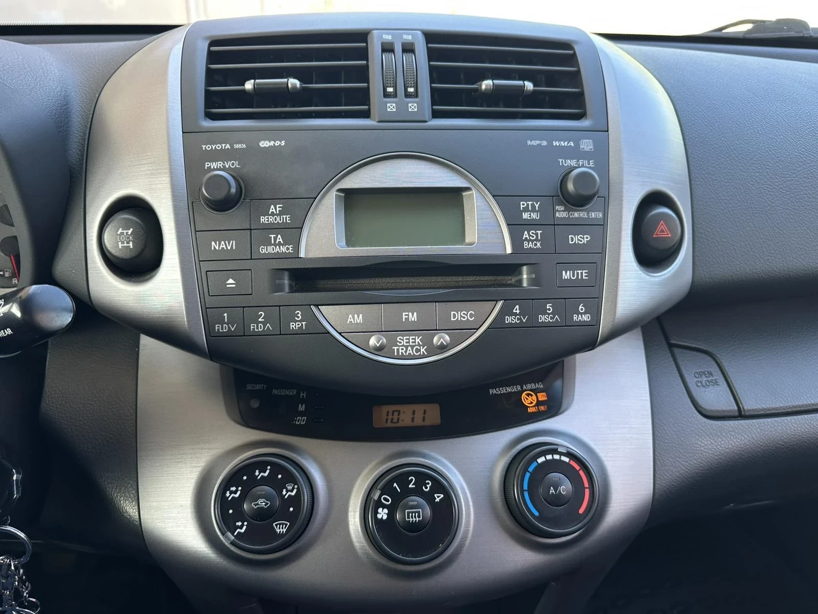 Toyota Rav4, снимка 12 - Автомобили и джипове - 54300034