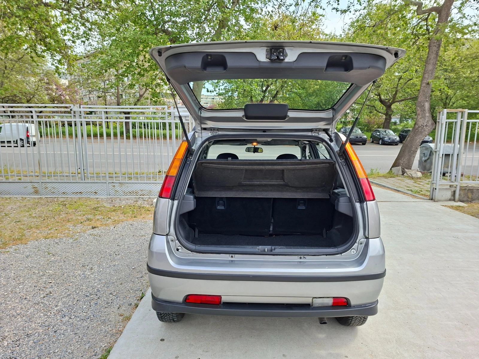 Suzuki Ignis 1.5/99��/4x4 | Mobile.bg � ����������� 16