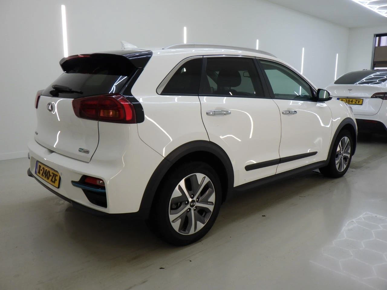Kia Niro 65KWh DYNAMIC LINE /KIA CONNECT/VESS/2021/SOH100, снимка 3 - Автомобили и джипове - 54566736