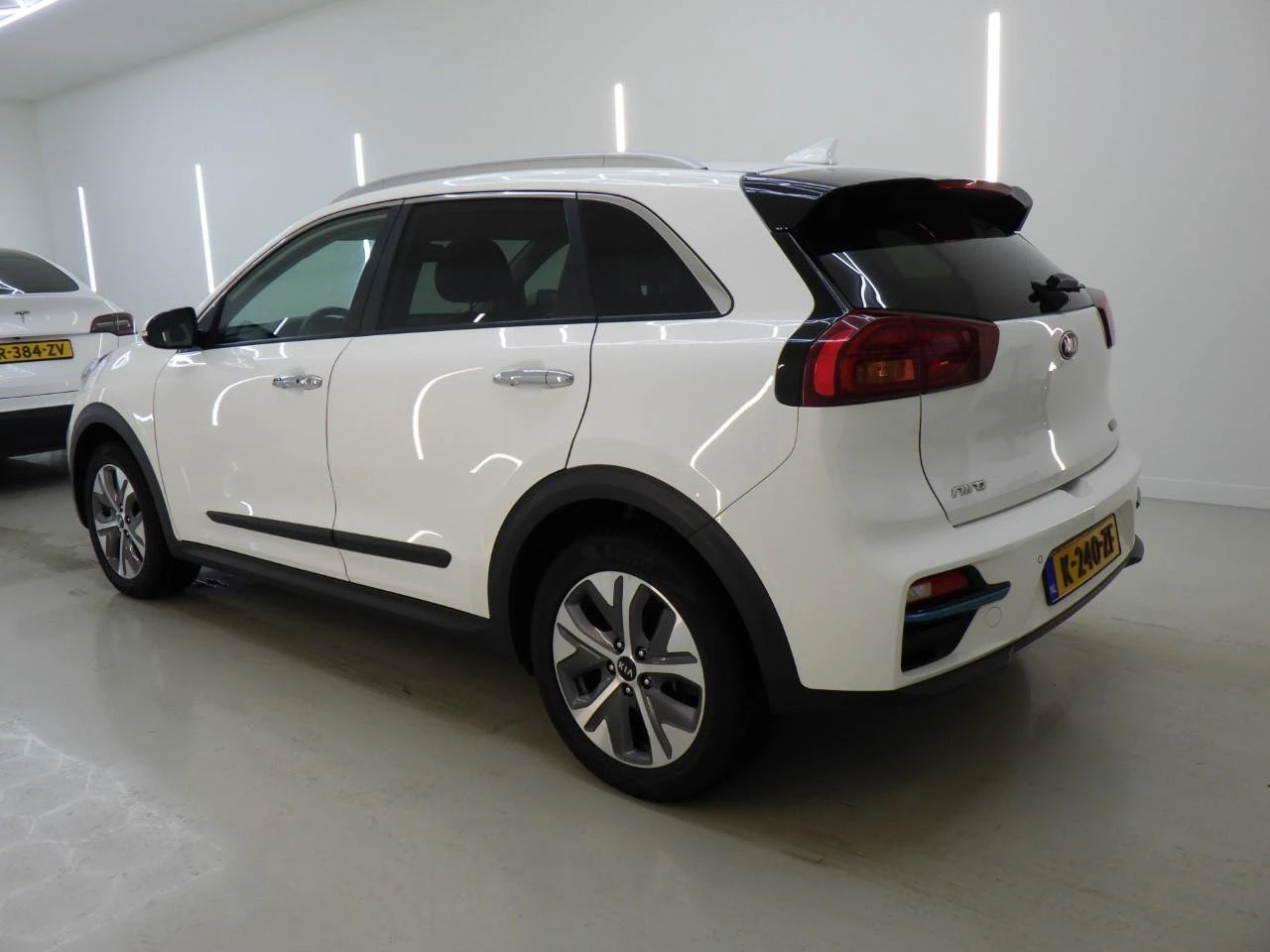 Kia Niro 65KWh DYNAMIC LINE /KIA CONNECT/VESS/2021/SOH100, снимка 4 - Автомобили и джипове - 54566736